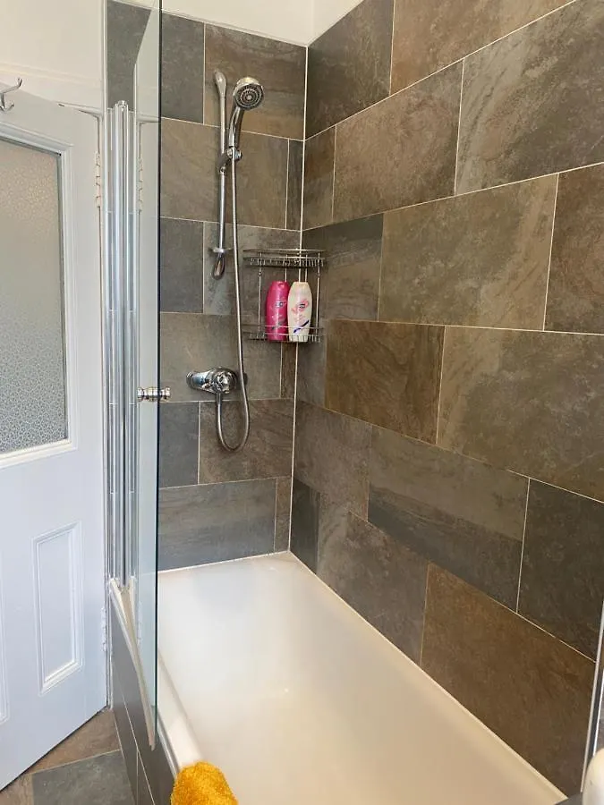 Lovely Main Door 2 Bed Apartment Édimbourg
